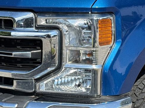 Used 2022 Ford F350 Lariat w/ Lariat Value Package AWD/4WD image 4