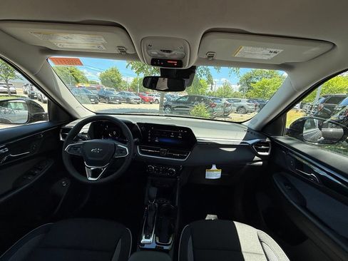 New 2026 Chevrolet TrailBlazer LT w/ Convenience Package AWD/4WD image 26
