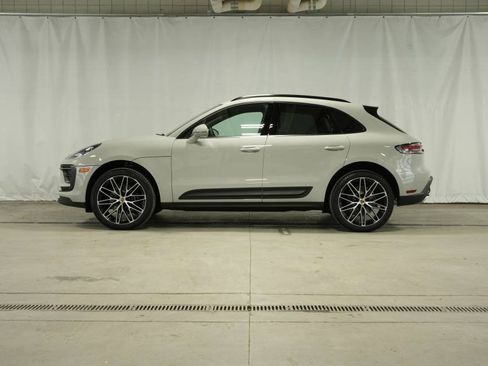 New 2026 Porsche Macan image 2