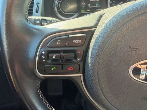 Used 2019 Kia Niro LX FWD image 13