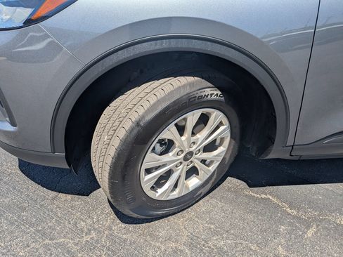 Used 2025 Ford Escape Active w/ Cold Weather Package AWD/4WD image 6