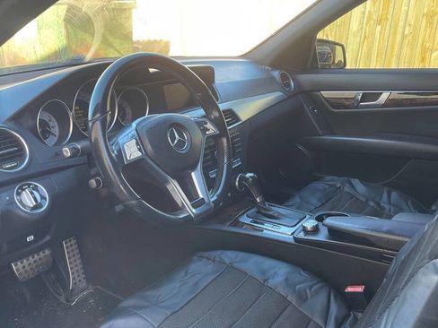 Used 2014 Mercedes-Benz C 250 Sedan image 7