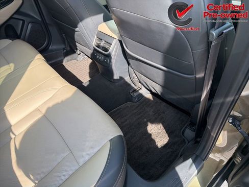 Used 2022 Subaru Outback Limited AWD/4WD image 25