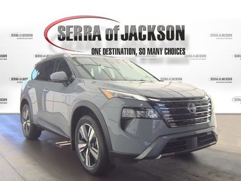 Used 2025 Nissan Rogue SL AWD/4WD image 5
