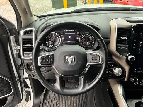 Used 2022 RAM 1500 Laramie AWD/4WD image 32