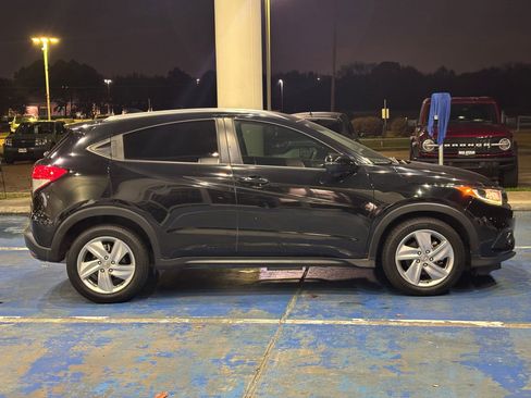 Used 2019 Honda HR-V EX image 2