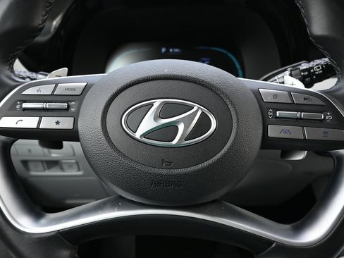 Used 2025 Hyundai Palisade SEL FWD image 16
