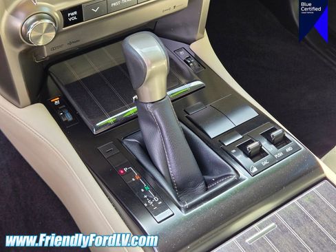 Used 2020 Lexus GX 460 Premium w/ Premium Package image 23