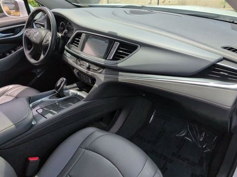Used 2019 Buick Enclave Essence FWD image 30