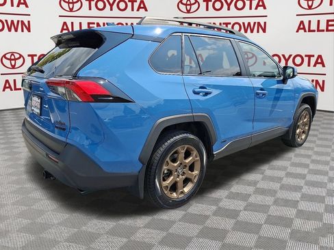 Used 2023 Toyota RAV4 AWD Hybrid image 9
