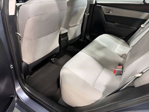 Used 2016 Toyota Corolla LE image 28