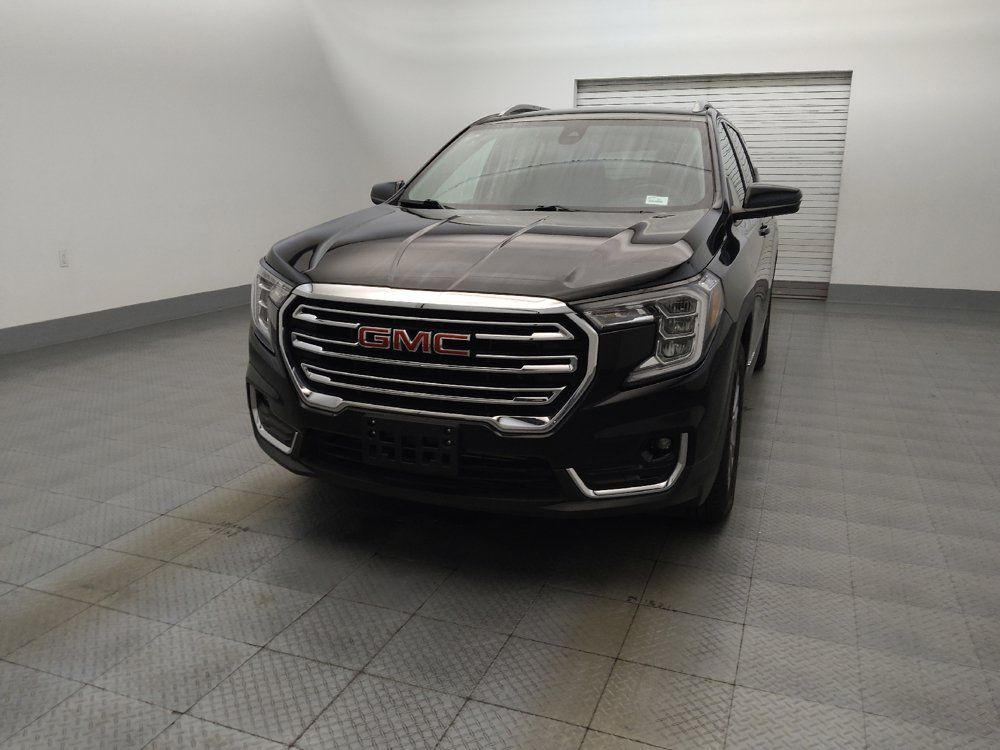 Used 2024 GMC Terrain SLT AWD/4WD image 15