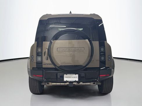 Used 2026 Land Rover Defender 110 S AWD/4WD image 10