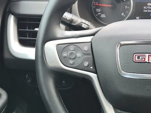 Used 2024 GMC Terrain SLT FWD image 27