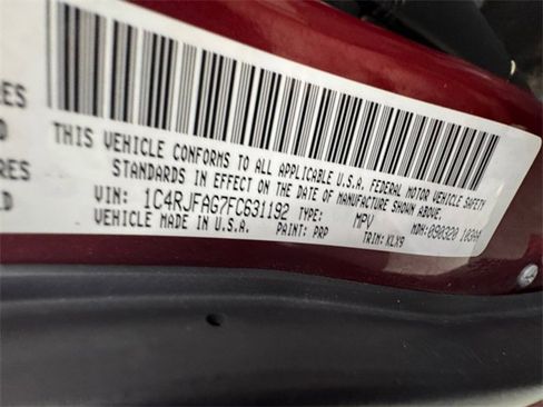 Used 2015 Jeep Grand Cherokee Altitude image 27