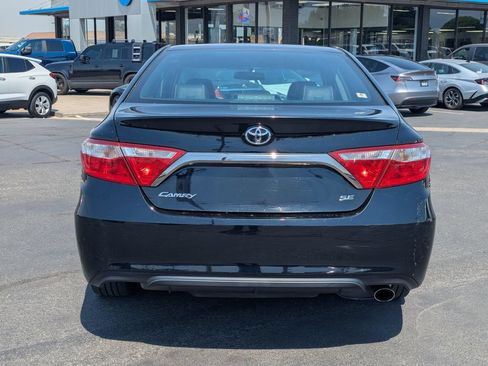 Used 2016 Toyota Camry SE FWD image 6