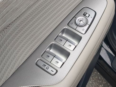 Used 2024 Hyundai Palisade Calligraphy image 17