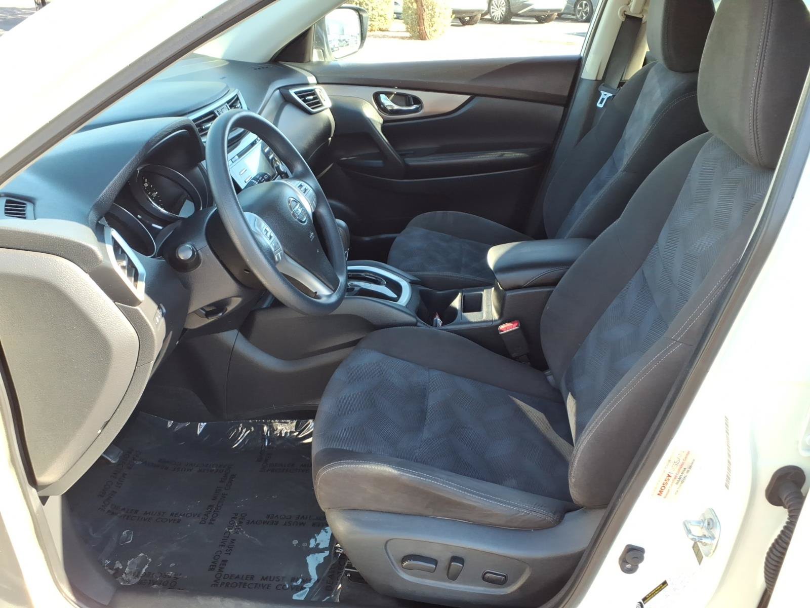 Used 2015 Nissan Rogue SV AWD/4WD image 25