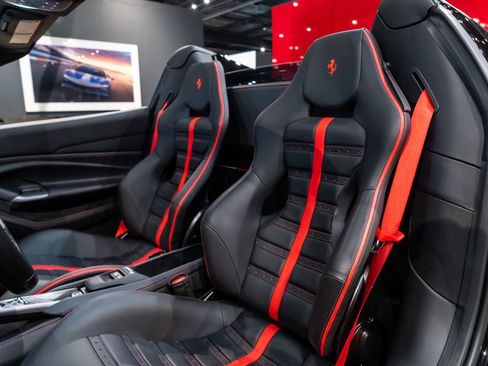 Certified 2023 Ferrari F8 Tributo RWD image 4