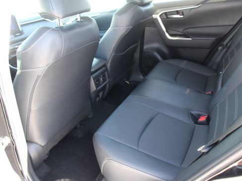 Used 2023 Toyota RAV4 XLE Premium FWD image 14