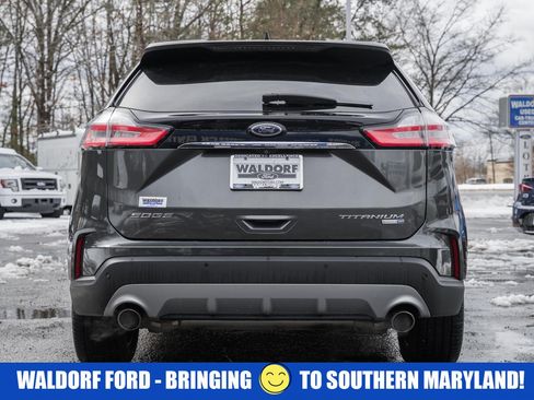 Used 2019 Ford Edge Titanium w/ Cold Weather Package image 5