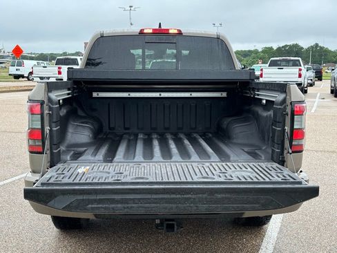 Used 2023 Nissan Frontier Pro-X w/ Pro Convenience Package RWD image 7