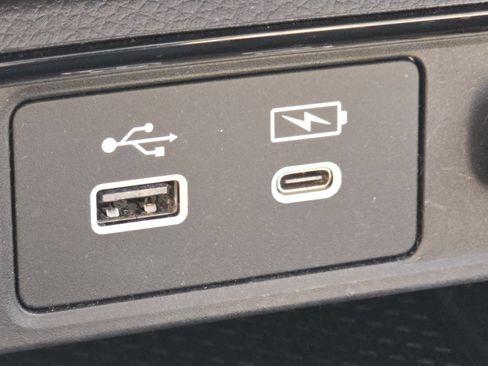 Used 2024 Honda CR-V EX image 8