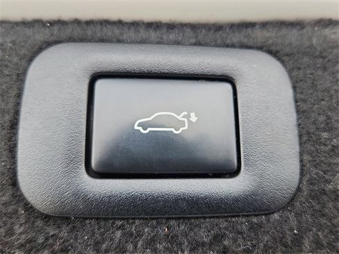 Used 2022 Lexus LS 500 AWD image 29