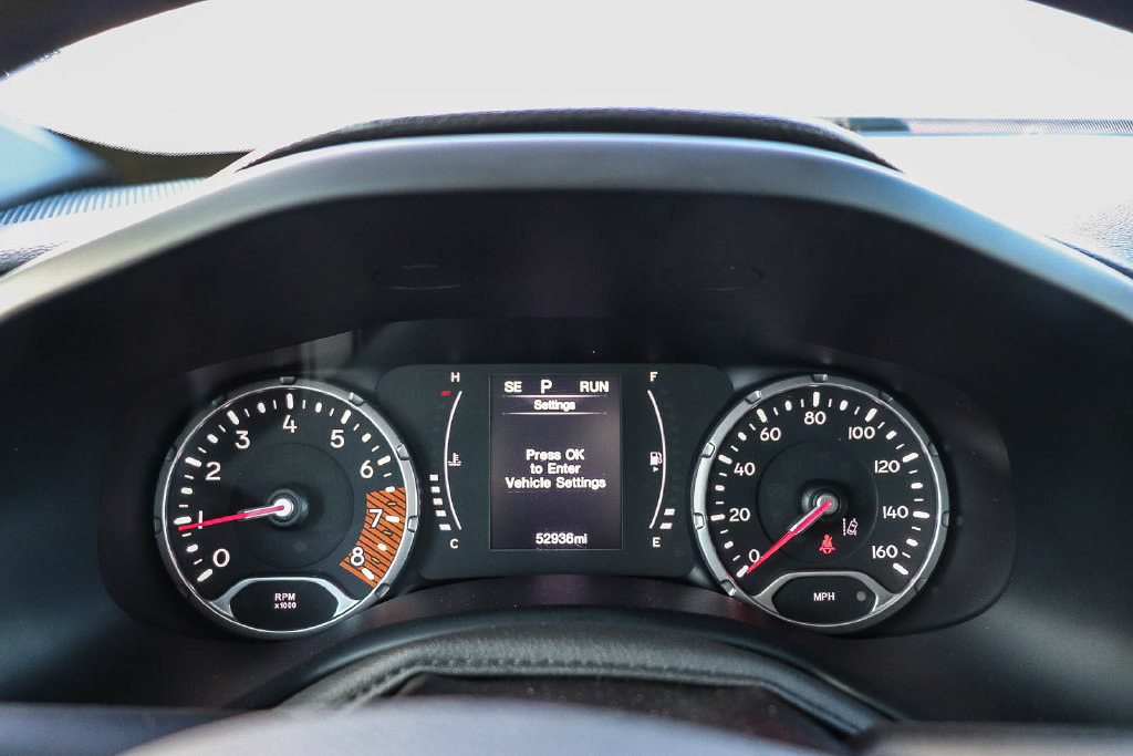 Used 2023 Jeep Renegade Latitude AWD/4WD image 25