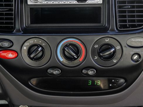 Used 2000 Toyota Tundra SR5 image 33