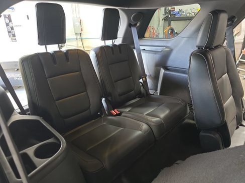 Used 2015 Ford Explorer Sport w/ Equipment Group 401A AWD/4WD image 12