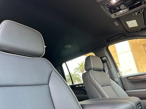 New 2026 GMC Yukon XL Elevation image 17