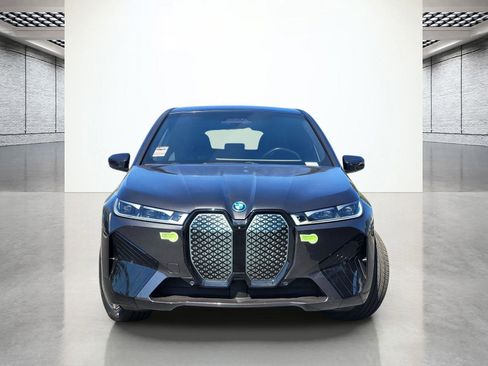 Certified 2024 BMW iX xDrive50 w/ Sport Package AWD/4WD image 4