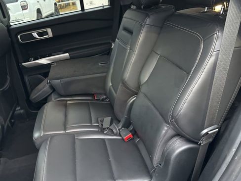 Used 2023 Ford Explorer XLT w/ Equipment Group 202A image 11