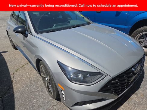 Used 2023 Hyundai Sonata SEL Plus FWD image 3