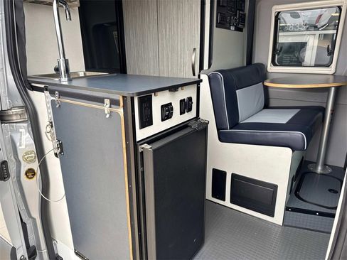 Used 2020 Mercedes-Benz Sprinter 144 Cargo image 21