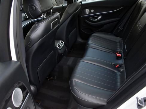 Used 2019 Mercedes-Benz E 450 4MATIC Sedan w/ Premium Package image 34