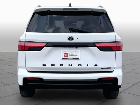 Certified 2025 Toyota Sequoia SR5 AWD/4WD image 5