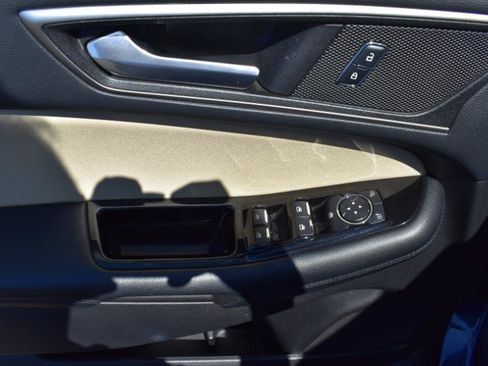 Used 2017 Ford Edge SEL w/ Equipment Group 201A AWD/4WD image 20