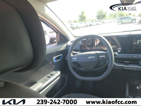 New 2026 Kia K4 FWD image 18