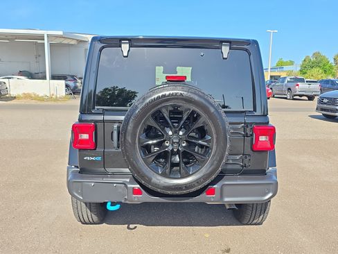 Used 2024 Jeep Wrangler Sahara w/ Safety Group image 7