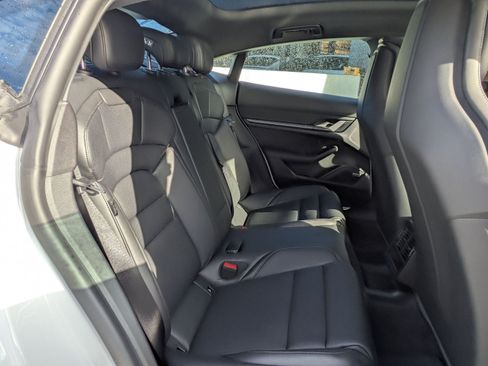Certified 2025 Porsche Taycan AWD/4WD image 23