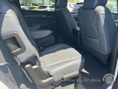 Used 2024 Buick Enclave Premium AWD/4WD image 28