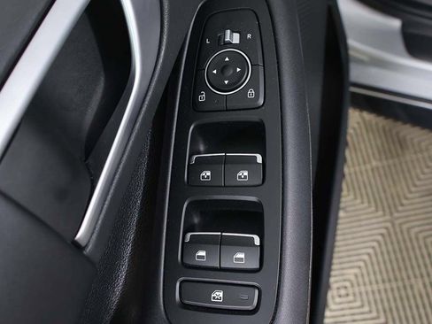 Certified 2025 Hyundai Sonata SEL FWD image 33