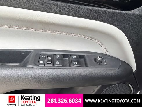 Used 2025 Jeep Compass Limited AWD/4WD image 11