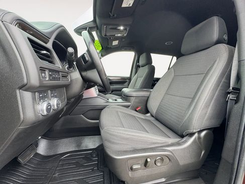 Used 2022 GMC Yukon SLE image 9