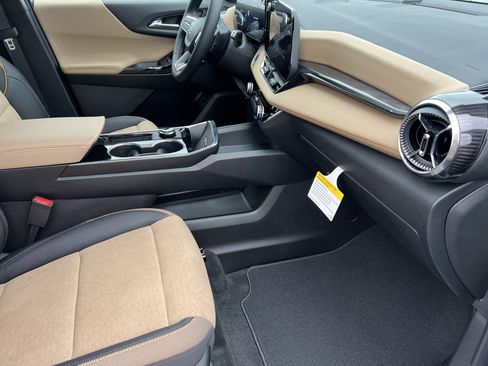 New 2026 Chevrolet Equinox ACTIV w/ Convenience Package III image 24