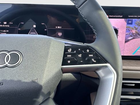 New 2025 Audi Q5 Prestige image 31