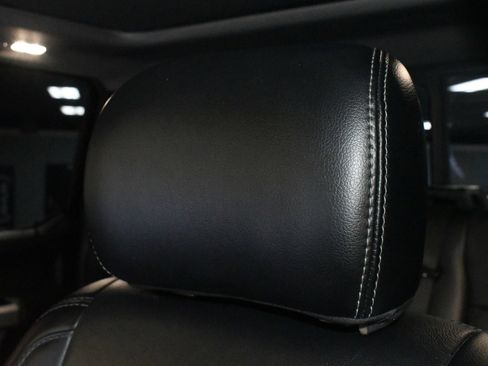 Used 2019 Ford F250 Lariat w/ Lariat Ultimate Package image 9