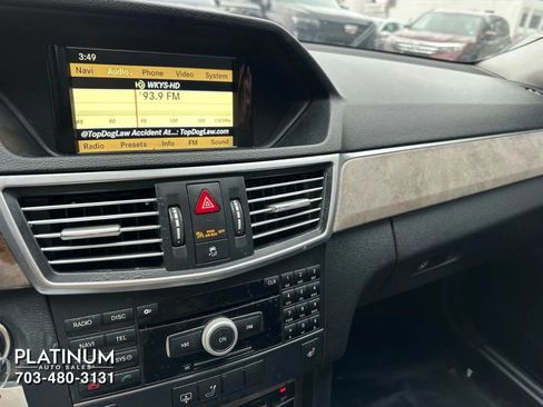 Used 2010 Mercedes-Benz E 350 4MATIC Sedan image 11